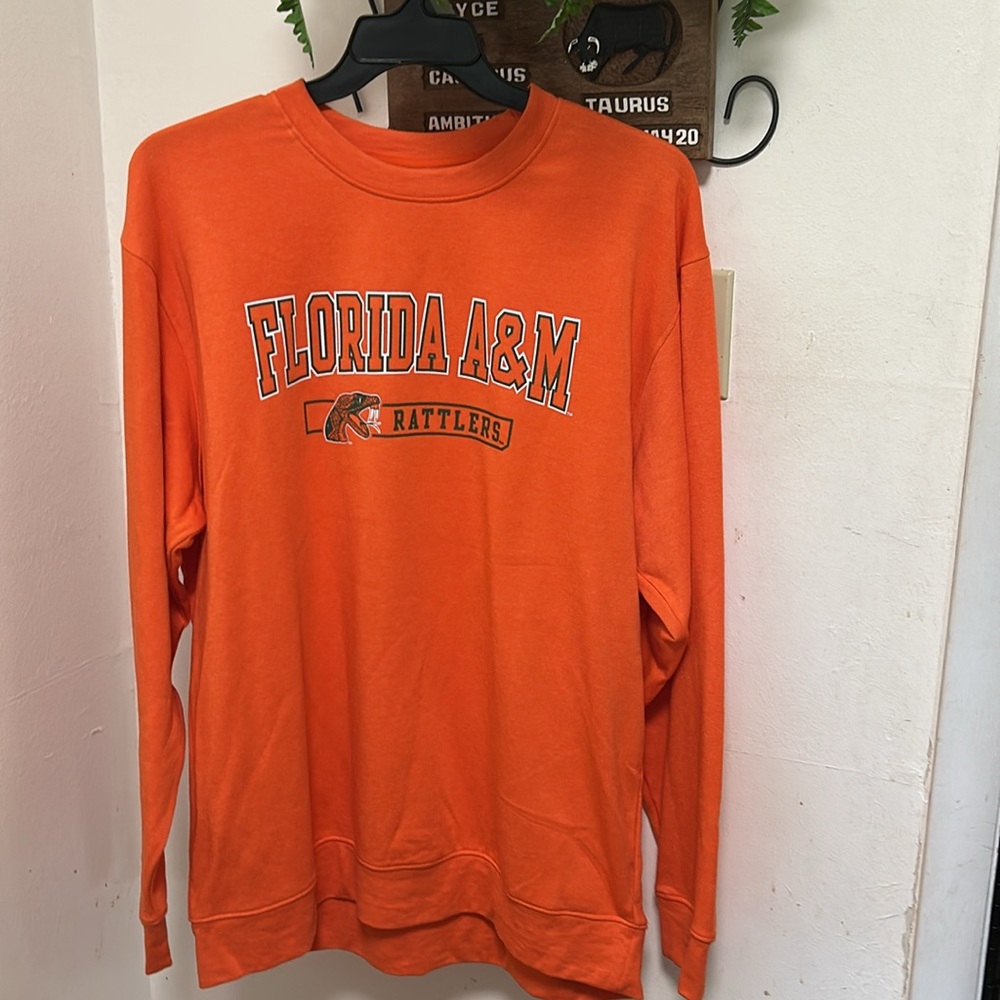 NWT Hanes FAMU, FLORIDA A&M RATTLERS Men’s Sweatshirt. Sizes M, L, XL.